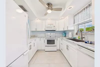 300 Valley Stream Dr #3D, Naples, FL 34113 - Photo 8