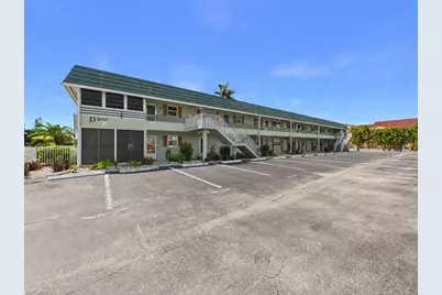 300 Valley Stream Dr #3D, Naples, FL 34113 - Photo 1