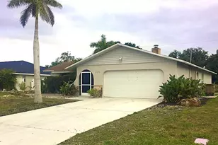 124 SE 31st St, Cape Coral, FL 33904 - Photo 1