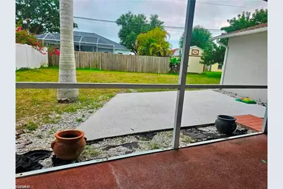 124 SE 31st St, Cape Coral, FL 33904 - Photo 24