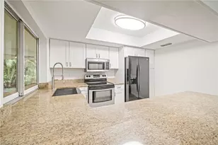 210 NE 10th Ave, Cape Coral, FL 33909 - Photo 18