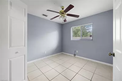 524 NE 24th Pl, Cape Coral, FL 33909 - Photo 16