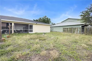 524 NE 24th Pl, Cape Coral, FL 33909 - Photo 22