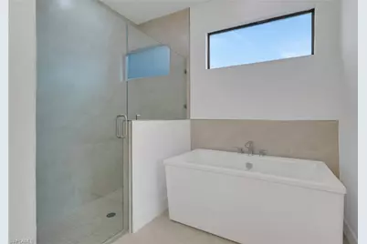 426 NW 3rd Ter, Cape Coral, FL 33993 - Photo 10