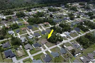 1013 Acroft Ave, Lehigh Acres, FL 33971 - Photo 36