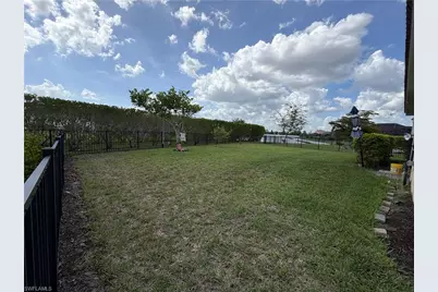 3202 Birchin Ln, Fort Myers, FL 33916 - Photo 20