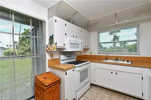 10572 Quincy Ct, Lehigh Acres, FL 33936 - Photo 18