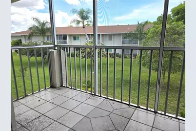 6184 Michelle Way #207, Fort Myers, FL 33919 - Photo 6