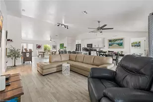 2017 SE 17th Pl, Cape Coral, FL 33990 - Photo 20