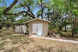 3079 Frontier Cir, Labelle, FL 33935 - Photo 34