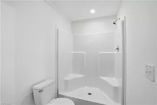 7 Birch Blvd, Fort Myers, FL 33908 - Photo 16