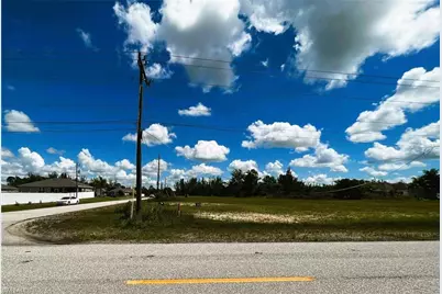 3429 Andalusia Blvd, Cape Coral, FL 33909 - Photo 4
