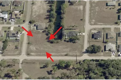 3429 Andalusia Blvd, Cape Coral, FL 33909 - Photo 2