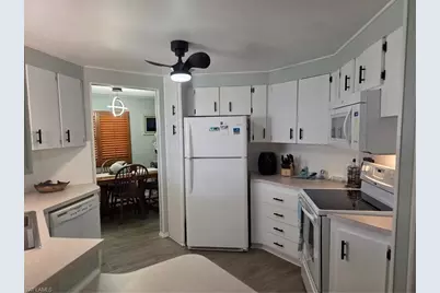 575 Winning Way, North Fort Myers, FL 33917 - Photo 6