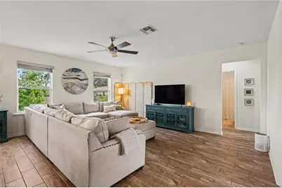 1810 NW 13th St, Cape Coral, FL 33993 - Photo 10