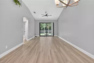 7745 Woodbrook Cir, Naples, FL 34104 - Photo 16