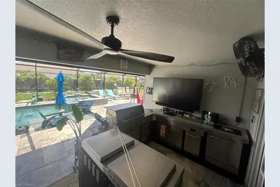 1811 SW 3rd Ter, Cape Coral, FL 33991 - Photo 6