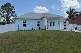 546 Louisville St E, Lehigh Acres, FL 33974 - Photo 2