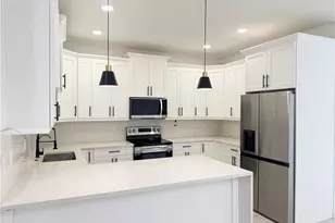 2801 SW 3rd St, Cape Coral, FL 33991 - Photo 2