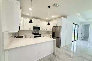 2801 SW 3rd St, Cape Coral, FL 33991 - Photo 4