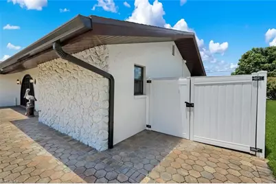 4548 SE 11th Pl, Cape Coral, FL 33904 - Photo 40