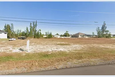 3441 NE 21st Ave, Cape Coral, FL 33909 - Photo 2