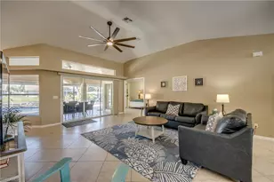 4010 SW 19th Pl, Cape Coral, FL 33914 - Photo 6