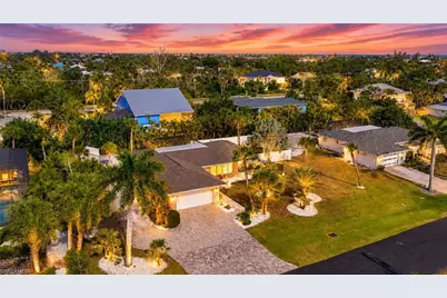 9428 Moonlight Dr, Sanibel, FL 33957 - Photo 40