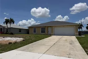 1424 NE 13th Pl, Cape Coral, FL 33909 - Photo 2