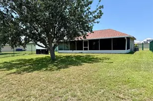 540 Orchard Park Dr, Clewiston, FL 33440 - Photo 14