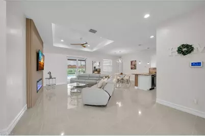 60 Floyd Ave S, Lehigh Acres, FL 33976 - Photo 8
