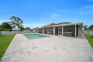 60 Floyd Ave S, Lehigh Acres, FL 33976 - Photo 32