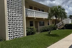13151 Kings Point Dr, Fort Myers, FL 33919 - Photo 32