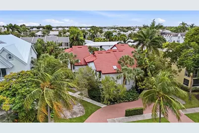 962 8th Ave S, Naples, FL 34102 - Photo 1