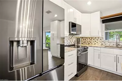 1710 SW 23rd Ct, Cape Coral, FL 33991 - Photo 6
