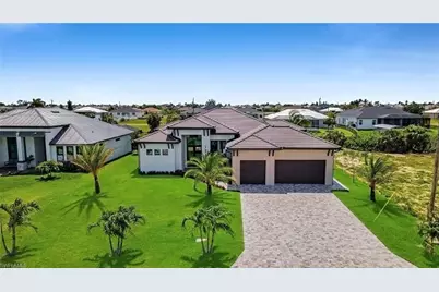 1216 NW 32nd Pl, Cape Coral, FL 33993 - Photo 4