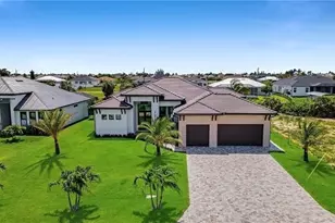 1216 NW 32nd Pl, Cape Coral, FL 33993 - Photo 4