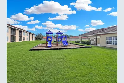 4172 Castilla Cir #105, Fort Myers, FL 33916 - Photo 20