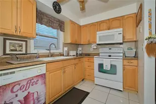 6777 Winkler Rd, Fort Myers, FL 33919 - Photo 14