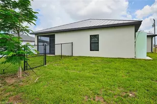 1918 SW 1st St, Cape Coral, FL 33991 - Photo 30
