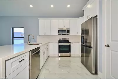 1918 SW 1st St, Cape Coral, FL 33991 - Photo 12