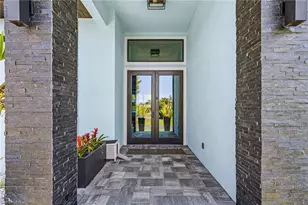 8800 Woodgate Manor Ct, Fort Myers, FL 33908 - Photo 2