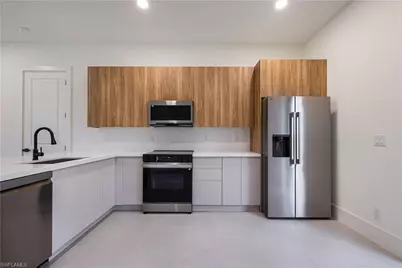 1805 W 10th St, Lehigh Acres, FL 33972 - Photo 10
