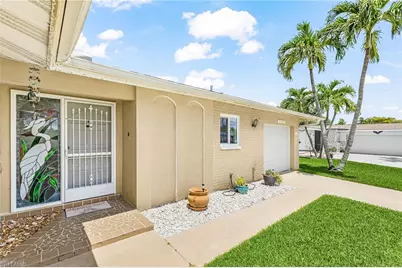 3018 SE 17th Pl, Cape Coral, FL 33904 - Photo 6