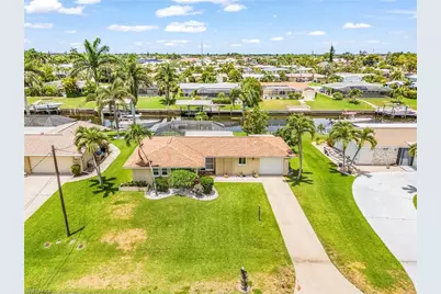 3018 SE 17th Pl, Cape Coral, FL 33904 - Photo 10