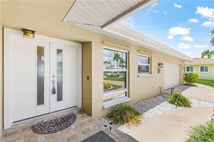 3022 SE 17th Pl, Cape Coral, FL 33904 - Photo 6
