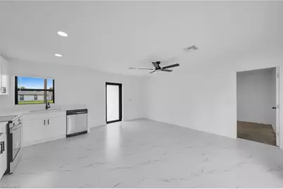 4986 Fairway Ct #4986, Lehigh Acres, FL 33971 - Photo 4