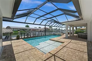 105 SW 52nd St, Cape Coral, FL 33914 - Photo 6