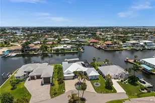 105 SW 52nd St, Cape Coral, FL 33914 - Photo 1
