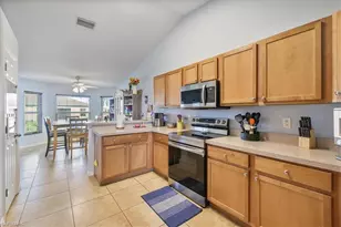 1605 SW 28th St, Cape Coral, FL 33914 - Photo 20